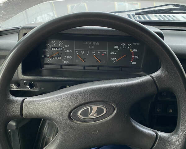 Белый ВАЗ 21214, объемом двигателя 1.7 л и пробегом 87 тыс. км за 6400 $, фото 6 на Automoto.ua