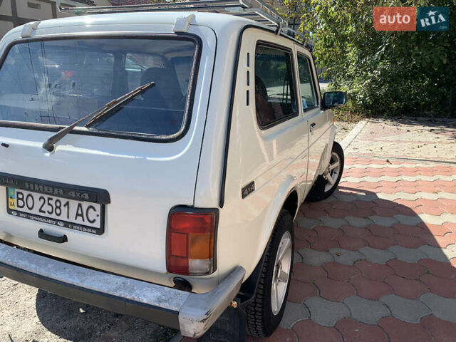 Белый ВАЗ 21214, объемом двигателя 1.69 л и пробегом 114 тыс. км за 3300 $, фото 6 на Automoto.ua