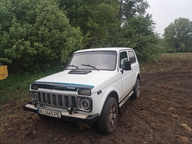 ВАЗ 21214 2006 в Козельце на Automoto.ua Белый ВАЗ 21214, объемом двигателя 1.7 л и пробегом 175 тыс. км за 2800 $, фото 4 на Automoto.ua