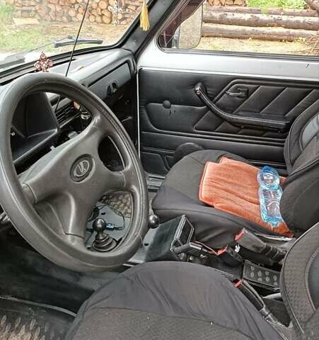 Белый ВАЗ 21214, объемом двигателя 1.7 л и пробегом 107 тыс. км за 3500 $, фото 8 на Automoto.ua