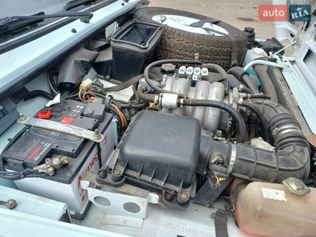 Білий ВАЗ 21214, об'ємом двигуна 1.7 л та пробігом 100 тис. км за 6500 $, фото 1 на Automoto.ua