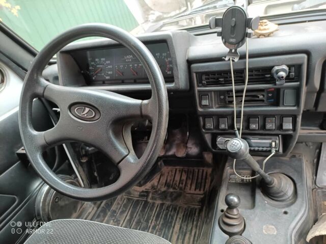 Белый ВАЗ 21214, объемом двигателя 1.7 л и пробегом 89 тыс. км за 2600 $, фото 8 на Automoto.ua