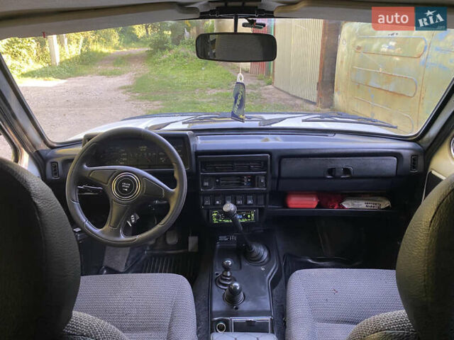 Білий ВАЗ 21214, об'ємом двигуна 1.7 л та пробігом 263 тис. км за 3700 $, фото 6 на Automoto.ua