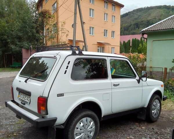 Белый ВАЗ 21214, объемом двигателя 1.7 л и пробегом 41 тыс. км за 5100 $, фото 7 на Automoto.ua