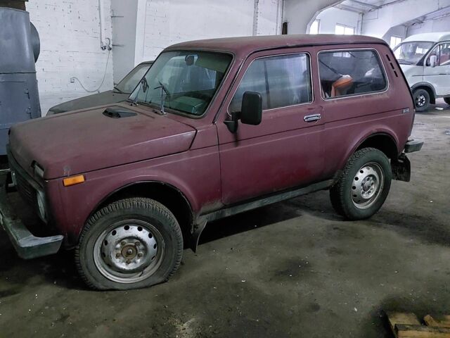 Белый ВАЗ 21214, объемом двигателя 1.6 л и пробегом 219 тыс. км за 1192 $, фото 7 на Automoto.ua