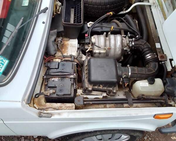 Белый ВАЗ 21214, объемом двигателя 1.7 л и пробегом 41 тыс. км за 5100 $, фото 19 на Automoto.ua