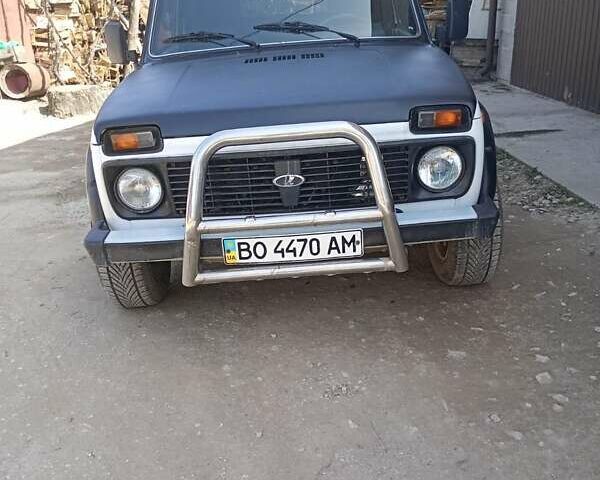 Білий ВАЗ 21214, об'ємом двигуна 1.7 л та пробігом 674 тис. км за 3700 $, фото 3 на Automoto.ua
