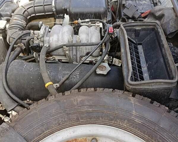 Білий ВАЗ 21214, об'ємом двигуна 1.7 л та пробігом 674 тис. км за 3700 $, фото 5 на Automoto.ua