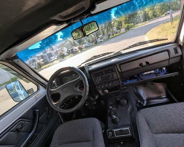 Белый ВАЗ 21214, объемом двигателя 1.7 л и пробегом 106 тыс. км за 2799 $, фото 15 на Automoto.ua