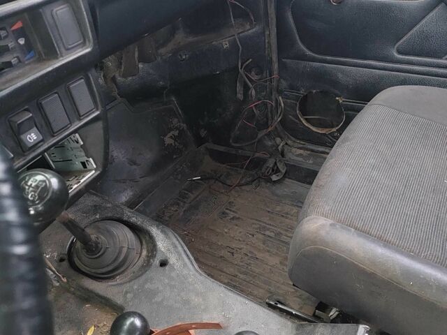 Белый ВАЗ 21214, объемом двигателя 1.6 л и пробегом 219 тыс. км за 1192 $, фото 15 на Automoto.ua