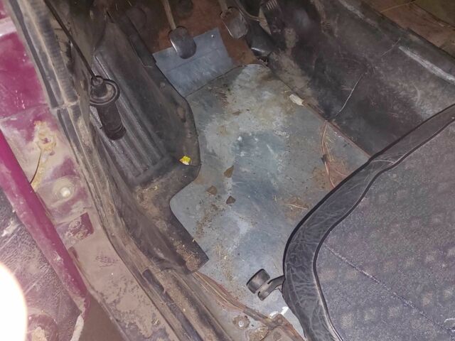 Белый ВАЗ 21214, объемом двигателя 1.6 л и пробегом 219 тыс. км за 1192 $, фото 9 на Automoto.ua