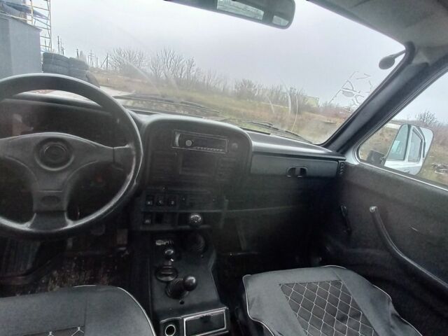 Білий ВАЗ 21214, об'ємом двигуна 1.7 л та пробігом 95 тис. км за 3700 $, фото 7 на Automoto.ua