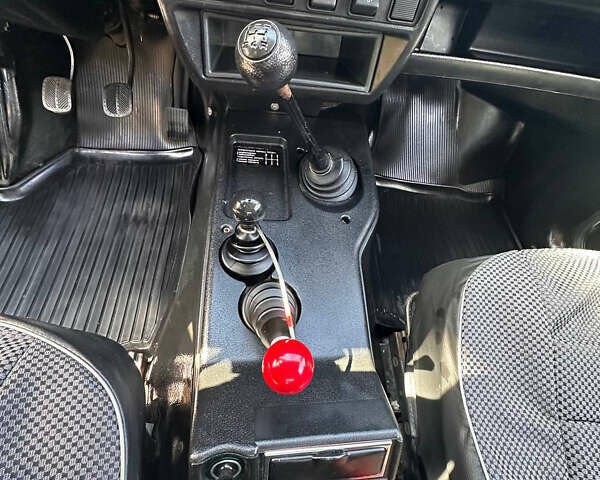 Білий ВАЗ 21214, об'ємом двигуна 1.69 л та пробігом 96 тис. км за 2900 $, фото 9 на Automoto.ua