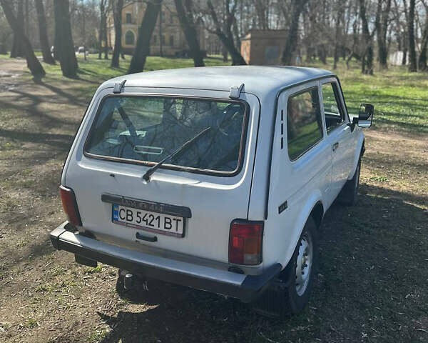 Білий ВАЗ 21214, об'ємом двигуна 1.69 л та пробігом 96 тис. км за 2900 $, фото 4 на Automoto.ua