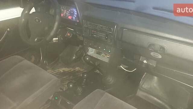 Білий ВАЗ 21214, об'ємом двигуна 1.7 л та пробігом 170 тис. км за 4500 $, фото 9 на Automoto.ua