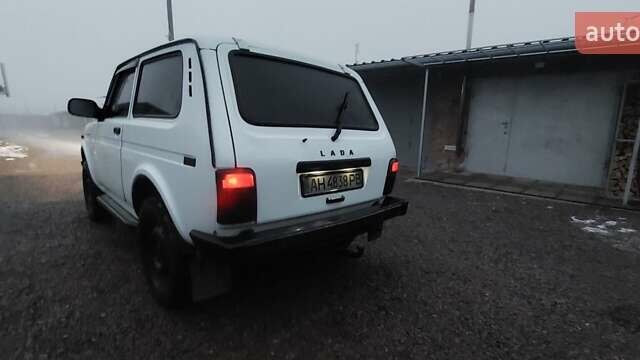 Білий ВАЗ 21214, об'ємом двигуна 1.7 л та пробігом 170 тис. км за 4500 $, фото 5 на Automoto.ua