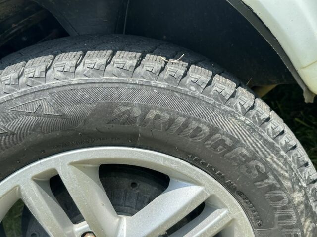 ВАЗ 21214 2010 в Черновцах на Automoto.ua Белый ВАЗ 21214, объемом двигателя 1.7 л и пробегом 120 тыс. км за 4200 $, фото 5 на Automoto.ua