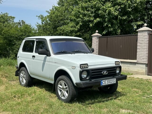 ВАЗ 21214 2010 в Черновцах на Automoto.ua Белый ВАЗ 21214, объемом двигателя 1.7 л и пробегом 120 тыс. км за 4200 $, фото 1 на Automoto.ua