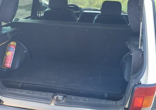 Белый ВАЗ 21214, объемом двигателя 1.7 л и пробегом 181 тыс. км за 4000 $, фото 8 на Automoto.ua