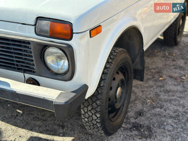 ВАЗ 21214 2011 у Дніпро (Дніпропетровську) на Automoto.ua Білий ВАЗ 21214, об'ємом двигуна 1.7 л та пробігом 295 тис. км за 3599 $, фото 25 на Automoto.ua