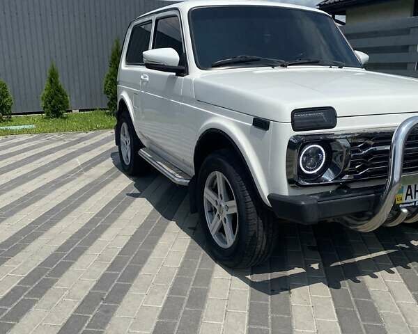 Белый ВАЗ 21214, объемом двигателя 0 л и пробегом 108 тыс. км за 6200 $, фото 14 на Automoto.ua
