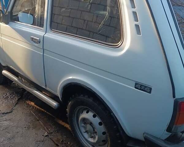 Белый ВАЗ 21214, объемом двигателя 1.7 л и пробегом 77 тыс. км за 5800 $, фото 6 на Automoto.ua