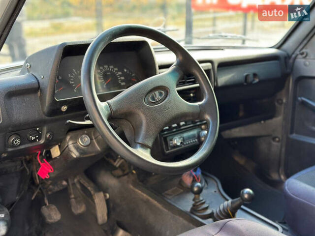 ВАЗ 21214 2011 у Дніпро (Дніпропетровську) на Automoto.ua Білий ВАЗ 21214, об'ємом двигуна 1.7 л та пробігом 295 тис. км за 3599 $, фото 8 на Automoto.ua