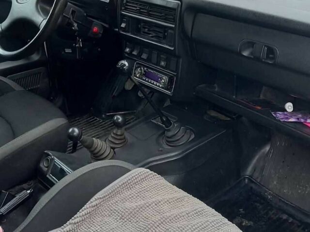 Белый ВАЗ 21214, объемом двигателя 1.7 л и пробегом 151 тыс. км за 3900 $, фото 2 на Automoto.ua