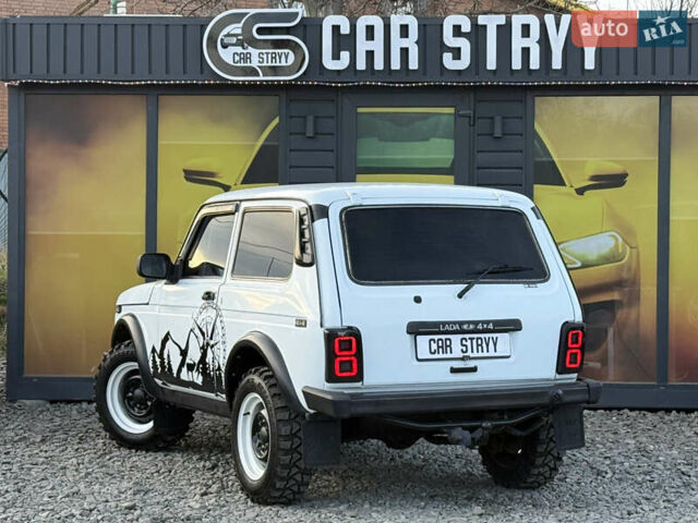 Белый ВАЗ 21214, объемом двигателя 1.7 л и пробегом 113 тыс. км за 4999 $, фото 11 на Automoto.ua