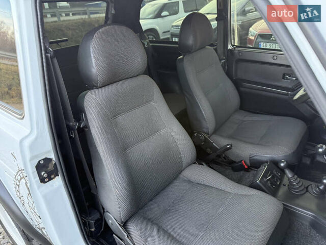 Белый ВАЗ 21214, объемом двигателя 1.7 л и пробегом 113 тыс. км за 4999 $, фото 28 на Automoto.ua