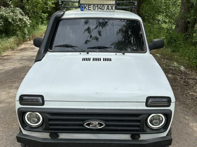 Белый ВАЗ 21214, объемом двигателя 1.7 л и пробегом 270 тыс. км за 5500 $, фото 16 на Automoto.ua