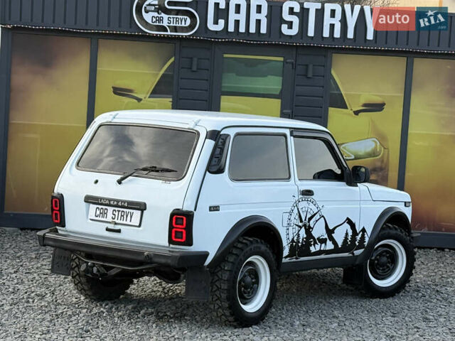 Белый ВАЗ 21214, объемом двигателя 1.7 л и пробегом 113 тыс. км за 4999 $, фото 20 на Automoto.ua
