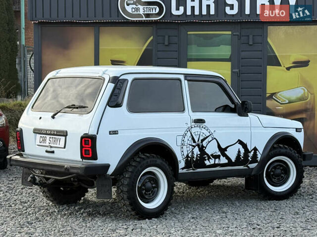 Белый ВАЗ 21214, объемом двигателя 1.7 л и пробегом 113 тыс. км за 4999 $, фото 23 на Automoto.ua