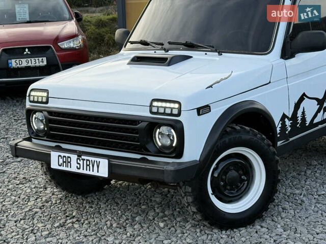 Белый ВАЗ 21214, объемом двигателя 1.7 л и пробегом 113 тыс. км за 4999 $, фото 18 на Automoto.ua