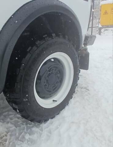 Белый ВАЗ 21214, объемом двигателя 1.69 л и пробегом 113 тыс. км за 4999 $, фото 13 на Automoto.ua