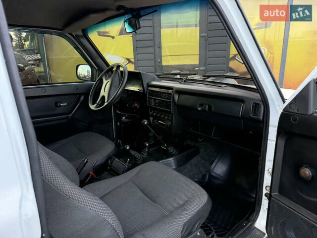Белый ВАЗ 21214, объемом двигателя 1.7 л и пробегом 113 тыс. км за 4999 $, фото 29 на Automoto.ua