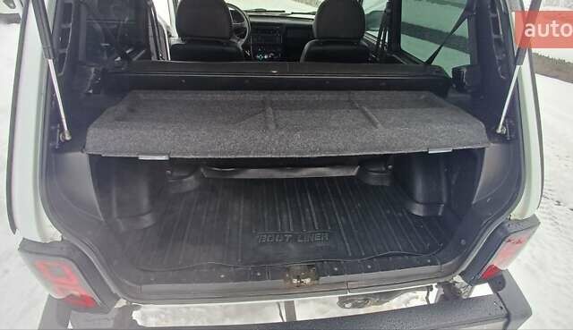 Белый ВАЗ 21214, объемом двигателя 1.69 л и пробегом 113 тыс. км за 4999 $, фото 11 на Automoto.ua