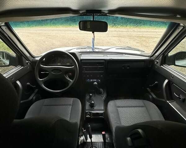 Белый ВАЗ 21214, объемом двигателя 1.7 л и пробегом 270 тыс. км за 4999 $, фото 8 на Automoto.ua