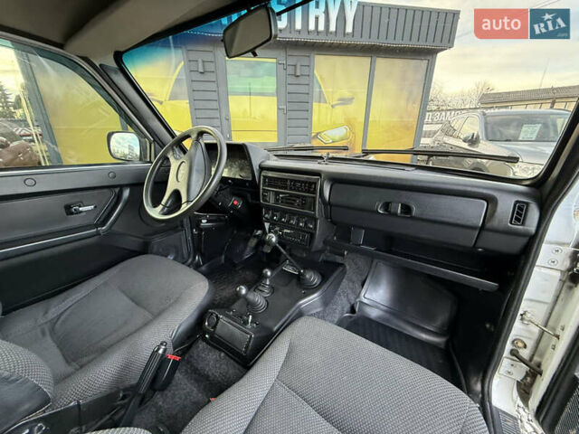 Белый ВАЗ 21214, объемом двигателя 1.7 л и пробегом 113 тыс. км за 4999 $, фото 30 на Automoto.ua