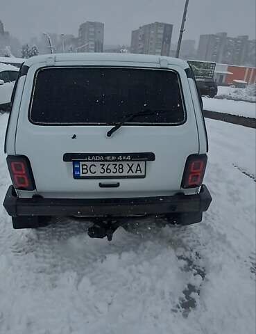 Белый ВАЗ 21214, объемом двигателя 1.69 л и пробегом 113 тыс. км за 4999 $, фото 27 на Automoto.ua