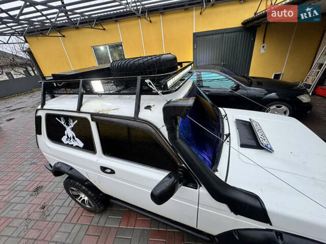 Белый ВАЗ 21214, объемом двигателя 1.7 л и пробегом 110 тыс. км за 6000 $, фото 9 на Automoto.ua