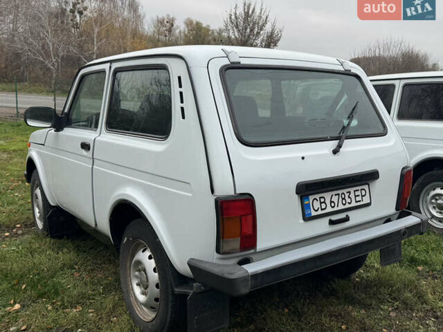 Білий ВАЗ 21214, об'ємом двигуна 1.69 л та пробігом 230 тис. км за 3550 $, фото 1 на Automoto.ua