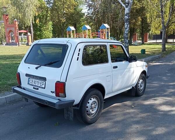 Белый ВАЗ 21214, объемом двигателя 1.69 л и пробегом 217 тыс. км за 4200 $, фото 9 на Automoto.ua