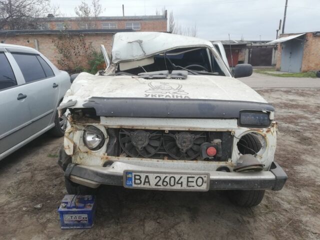 Белый ВАЗ 21214, объемом двигателя 1.7 л и пробегом 120 тыс. км за 1600 $, фото 8 на Automoto.ua