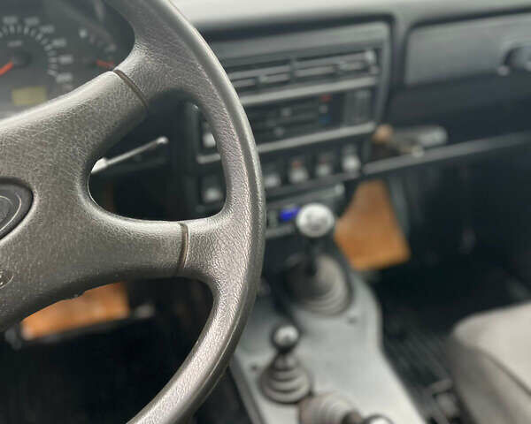 Білий ВАЗ 21214, об'ємом двигуна 1.7 л та пробігом 98 тис. км за 4500 $, фото 7 на Automoto.ua