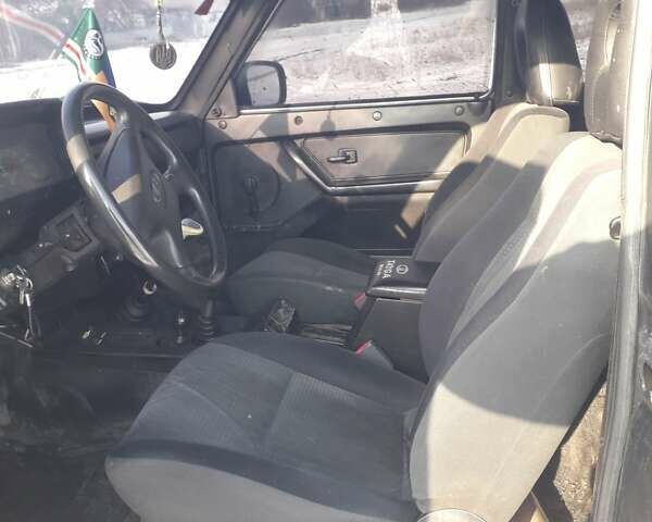 Чорний ВАЗ 21214, об'ємом двигуна 1.7 л та пробігом 480 тис. км за 4500 $, фото 3 на Automoto.ua