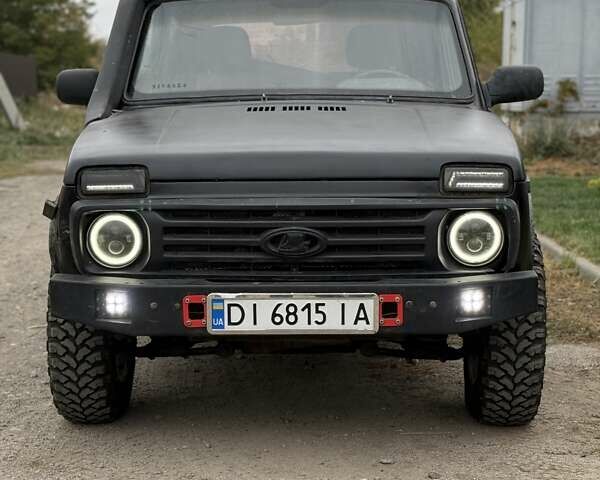 Чорний ВАЗ 21214, об'ємом двигуна 1.69 л та пробігом 240 тис. км за 3999 $, фото 4 на Automoto.ua