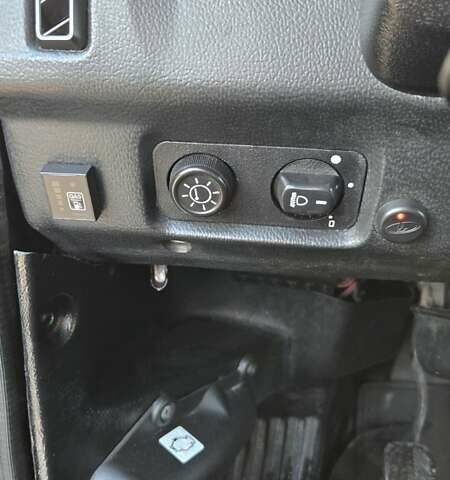 Черный ВАЗ 21214, объемом двигателя 1.69 л и пробегом 168 тыс. км за 4400 $, фото 9 на Automoto.ua