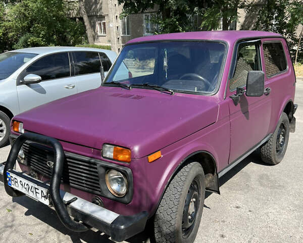 Фиолетовый ВАЗ 21214, объемом двигателя 1.7 л и пробегом 173 тыс. км за 3800 $, фото 2 на Automoto.ua