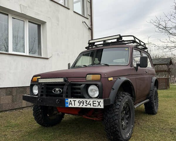 Коричневый ВАЗ 21214, объемом двигателя 1.7 л и пробегом 180 тыс. км за 3900 $, фото 15 на Automoto.ua